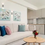 Ξενοδοχείο με διαμερίσματα Melies 3*