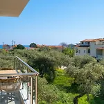 Ξενοδοχείο με διαμερίσματα Melies Σκάλα Ποταμιάς