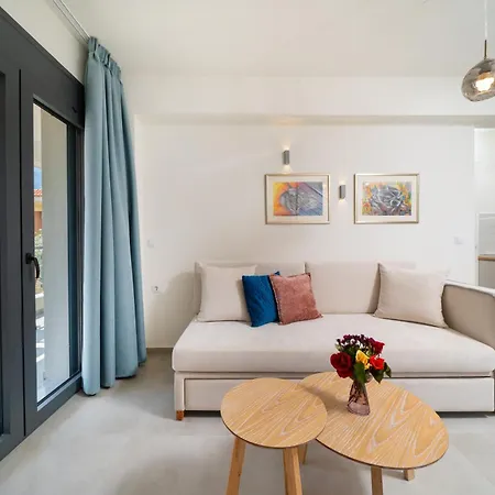 Melies Luxury Апартхотел 3*