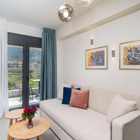 Melies Apartahotel