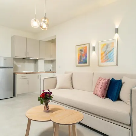 Aparthotel Mellies 3*